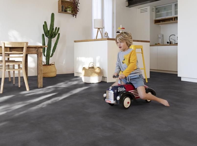 Brooklyn Dark Dining room